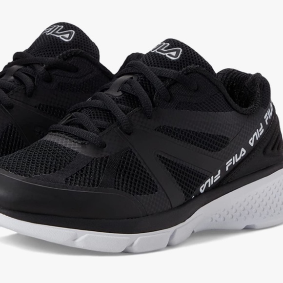 FILA Sneakers. - Picture 2 of 4